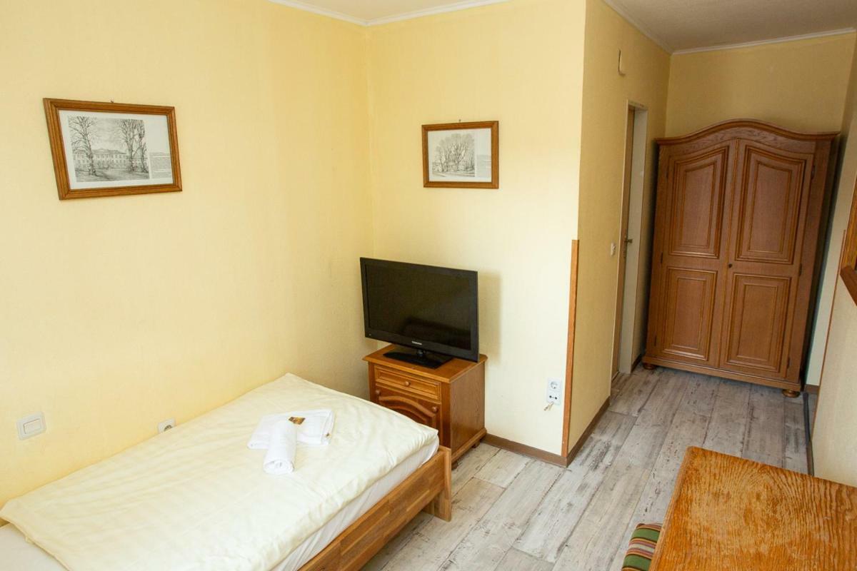 Hôtel Zum Jean Bonnet à Hofgeismar Extérieur photo