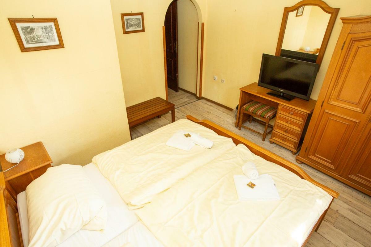 Hôtel Zum Jean Bonnet à Hofgeismar Extérieur photo